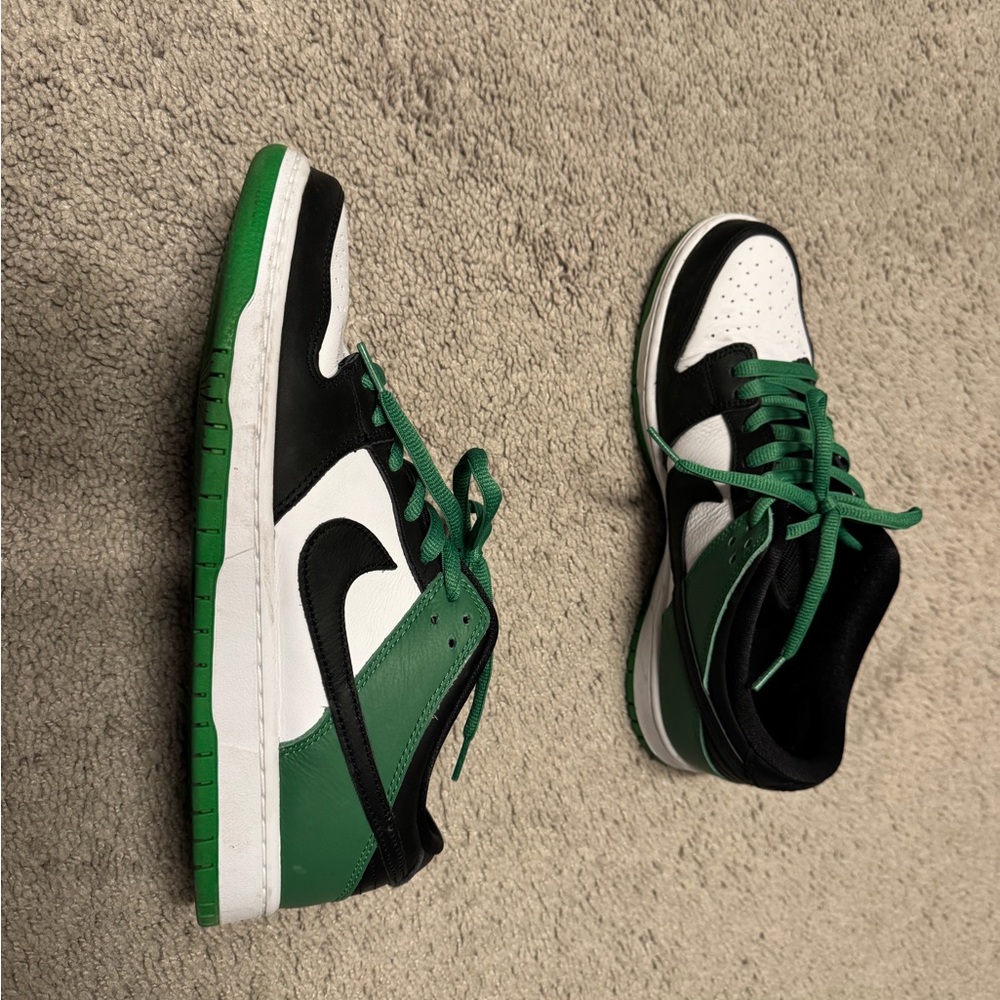 Nike Dunk Low-Top Sneakers - White, Black & Green - Picture 3 of 7